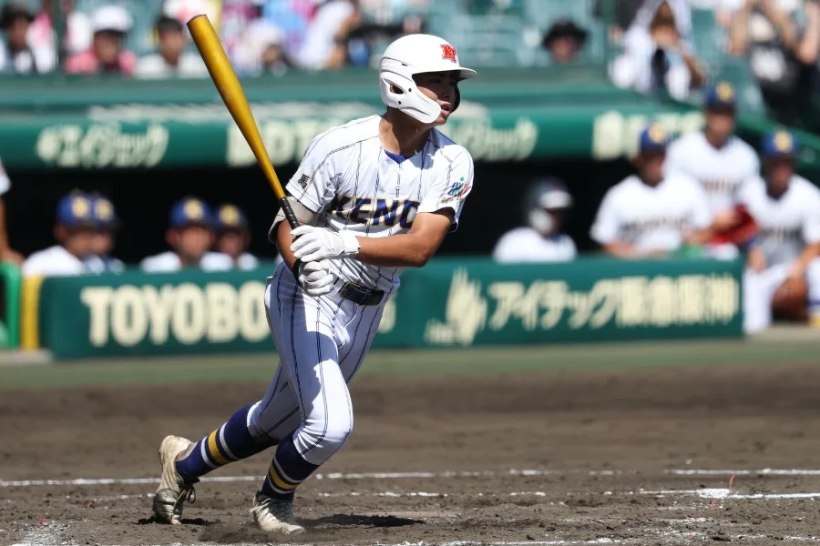 骨折で握力30キロ減…それでも石田雄星が甲子園で放った2安打の重み