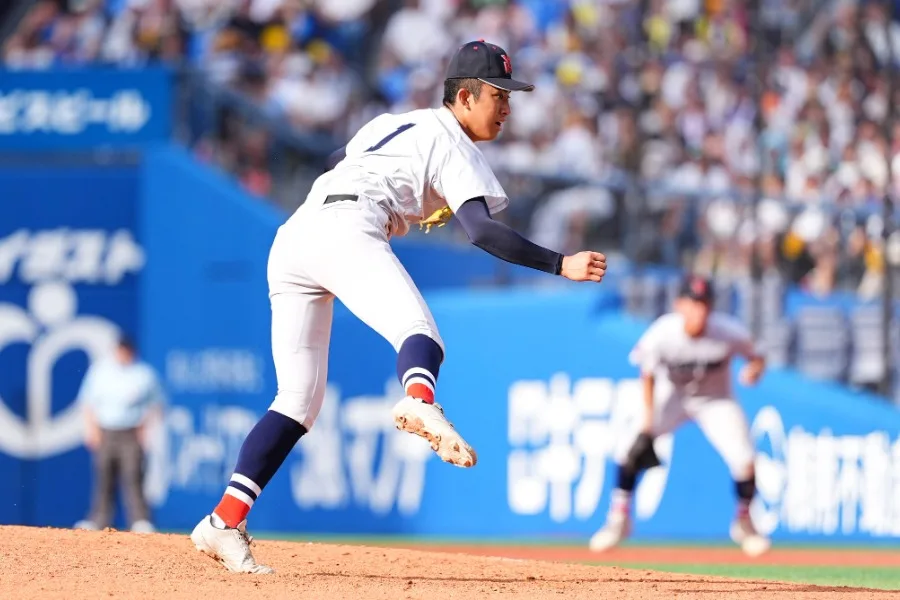 横浜・織田翔希、9回2死から157キロ連発！ファン衝撃「化け物すぎる」