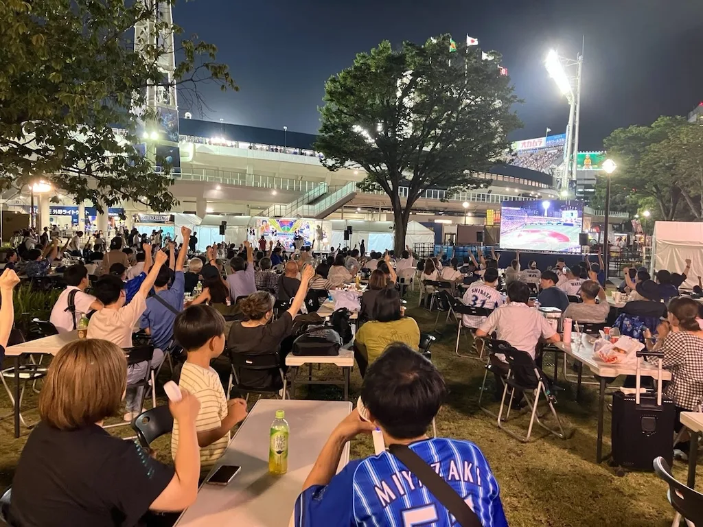 DeNA、ハマスタ外でビアガーデン開幕！大型ビジョンで試合観戦＆推し活も