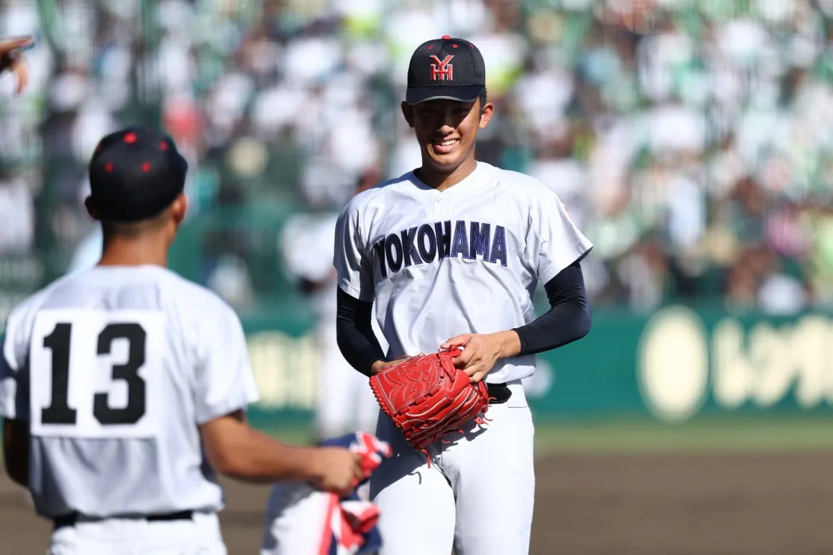 横浜・織田翔希、154キロ＆12Kで沖縄尚学撃破！笑顔あふれる「大怪物」覚醒