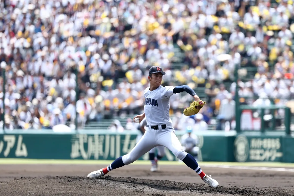 横浜・織田翔希、154キロ&12Kで沖縄尚学撃破!笑顔あふれる「大怪物」覚醒