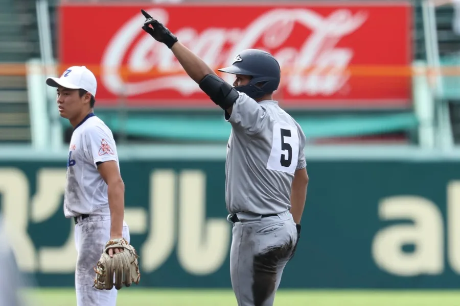 花巻東・古城大翔、清原和博に並ぶ快挙！甲子園5季連続4番で3得点の活躍