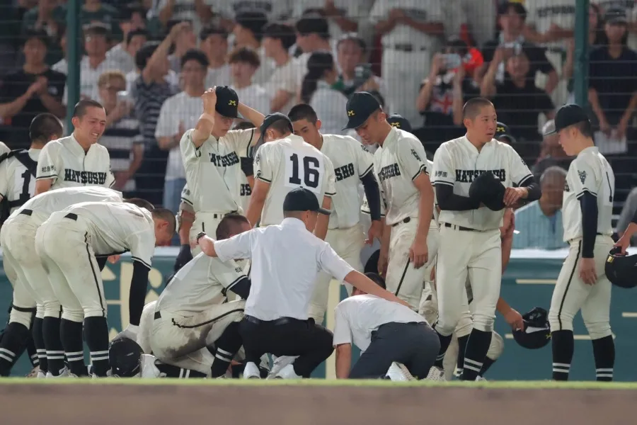 涙の主将が示した真のスポーツマンシップ　松商学園・久保田悟の行動に感動の声