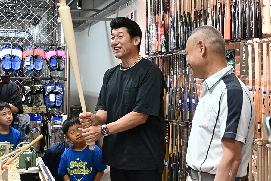 ハマの番長・三浦大輔、投手なのに打撃でギネス記録！長尺バットの秘密