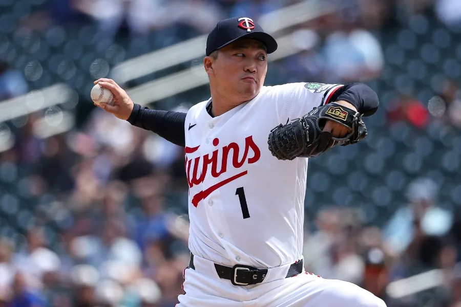 韓国右腕コ・ウソク、まさかの10試合出場停止！1球も投げず退場…本人は“汗とロジン”と弁明