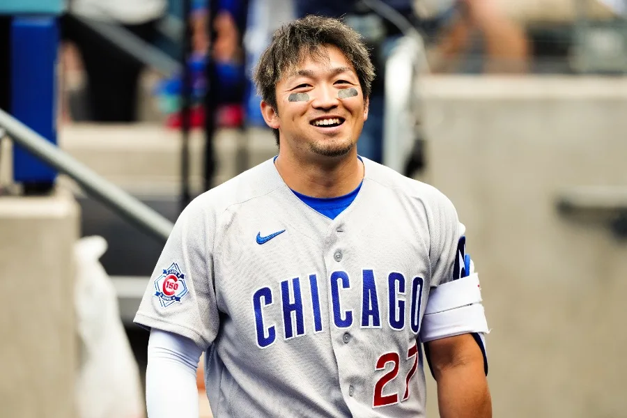 鈴木誠也、今季7度目の3安打！衝撃の“バット借りた”告白に美女レポーター爆笑