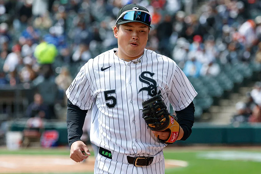 村上宗隆、両親とのツーショットにファン驚愕！大谷翔平との意外な共通点が判明