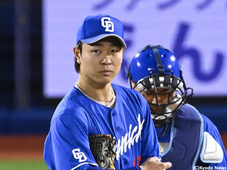 髙橋宏斗、完封目前の誤算…悪送球で自滅「1-0で勝てた試合」と解説陣嘆き