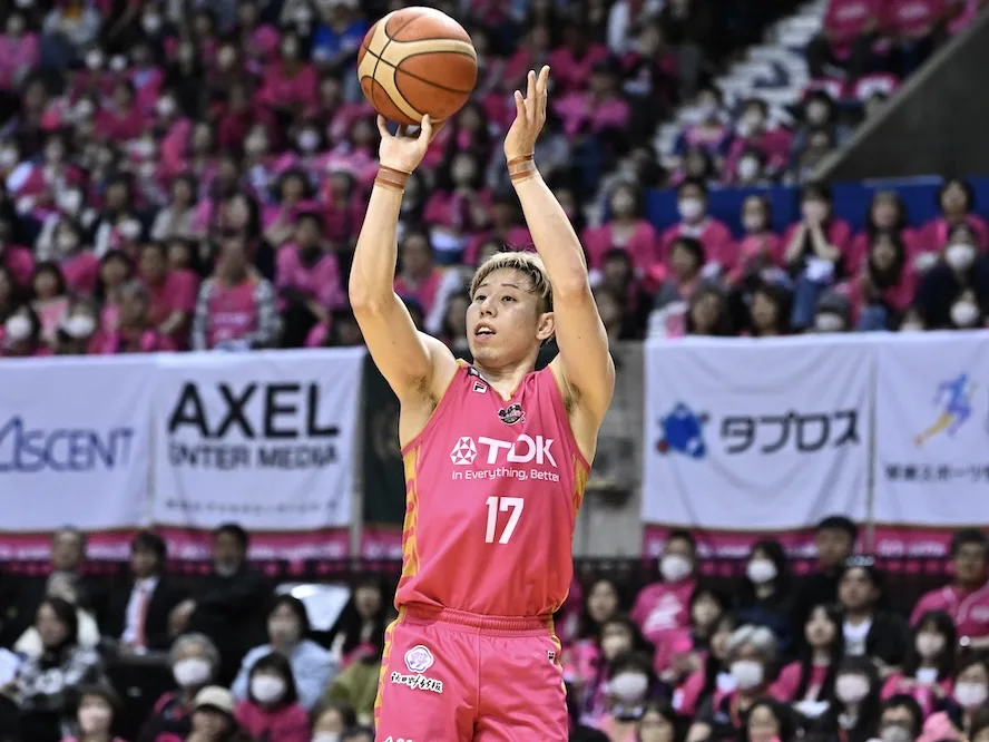 秋田の心臓・中山拓哉が左膝骨挫傷で全治未定…複数年契約直後の衝撃