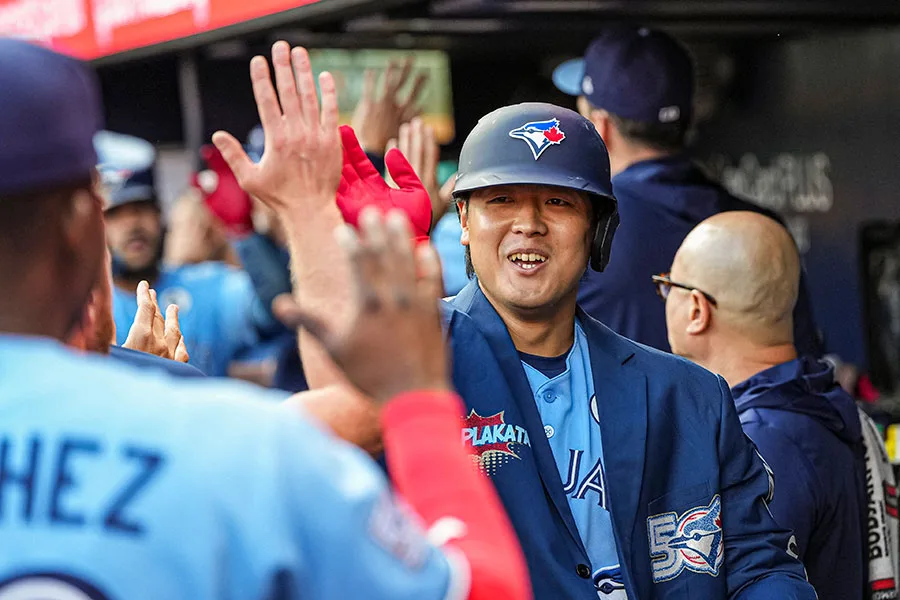 岡本和真が24号！球団新人記録に並ぶ豪快弾＆カナダ放送も絶賛の修正力
