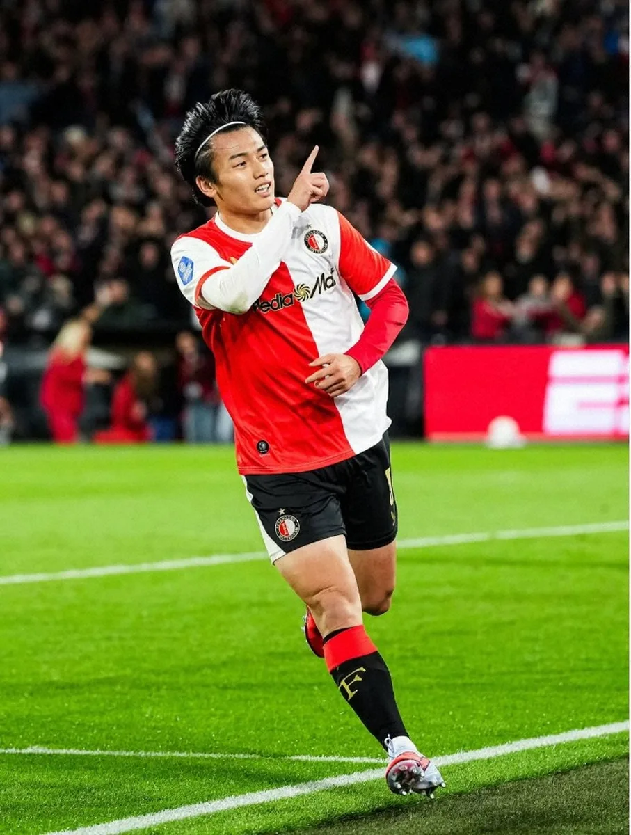 上田綺世、開幕2戦目で今季初ゴール！ ラッキーアシストからのダイビングヘッド